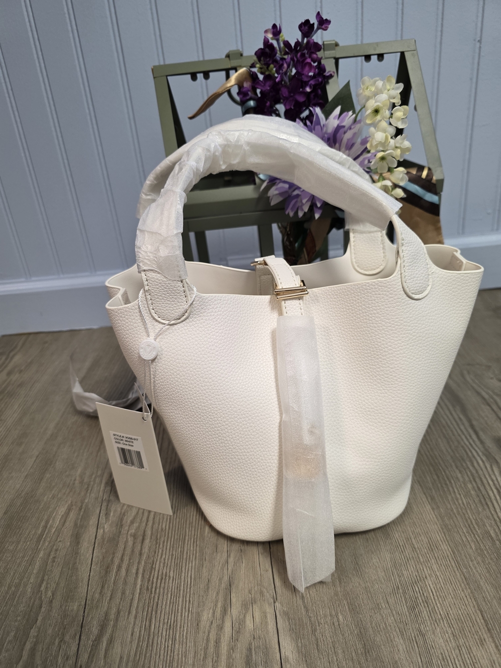 Valentino Orlandi Cream Textured Bucket Crossbody Bag